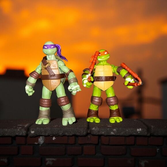 TMNT 2012 TNT Battle Shell Donatello & Michelangelo Action Figures - Picture 1 of 6